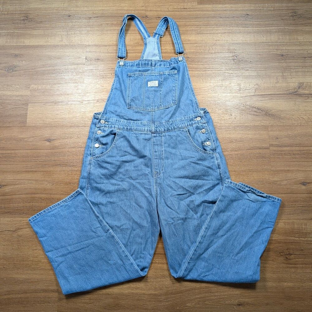 Levi’s Denim Bib Overalls Men's XL Carpenter Workwear Blue Dungarees Light Wash